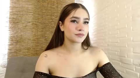 stefannycipriani_ online show from 27, 3, 2026