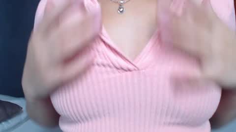 Stefanny lopez online show from 4, 3, 2025