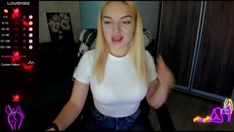 Stella  Cox online show from 15, 9, 2025