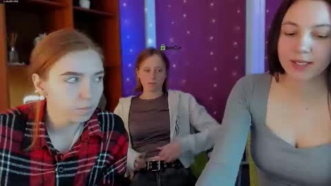 Snapshot of stella_flower chatting on 7, 2, 2026 stella_flower online show from 7, 2, 2026