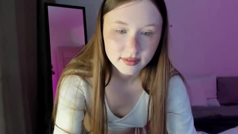 stella_sunny online show from 10, 1, 2025