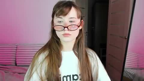 stella_sunny online show from 16, 9, 2025