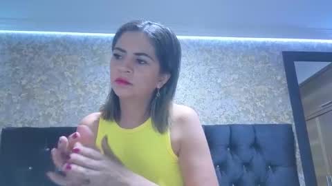 Estella online show from 3, 12, 2025