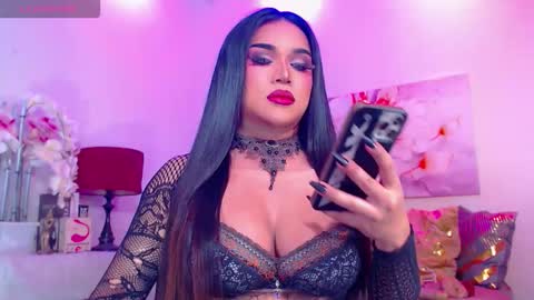 CALL ME STELLA online show from 22, 12, 2025