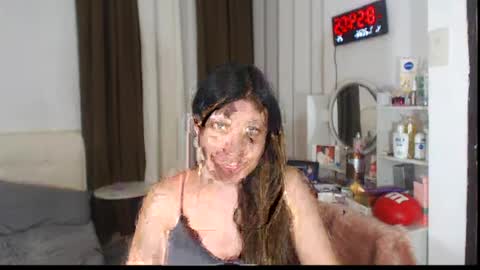 Snapshot of stellahugets chatting on 4, 7, 2026 Stella online show from 4, 7, 2026