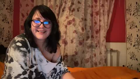 Snapshot of stellarteam chatting on 4, 12, 2024 StellarTeam online show from 4, 12, 2024