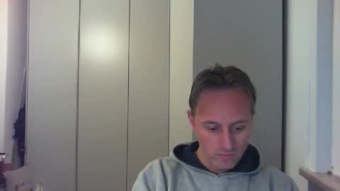 sten015 online show from 15, 12, 2025