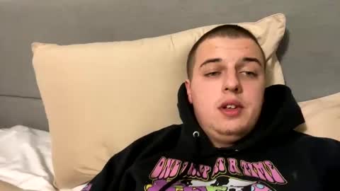 Honestly Im a slut I have a high sex drive and I love talking to people off this platform  online show from 14, 1, 2025