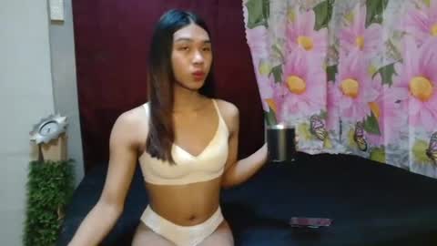 Snapshot of stephanie_zee chatting on 25, 6, 2026 stephanie_zee online show from 25, 6, 2026