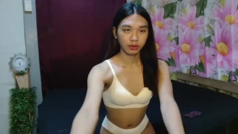 Snapshot of stephanie_zee chatting on 28, 6, 2026 stephanie_zee online show from 28, 6, 2026
