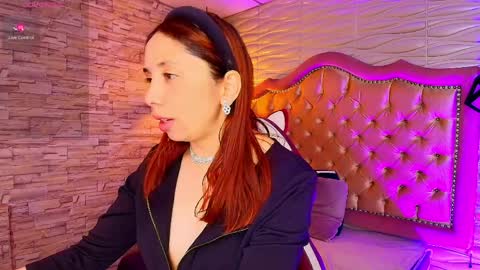 Snapshot of stephaniesun_ chatting on 6, 4, 2026 Stephaniesun online show from 6, 4, 2026