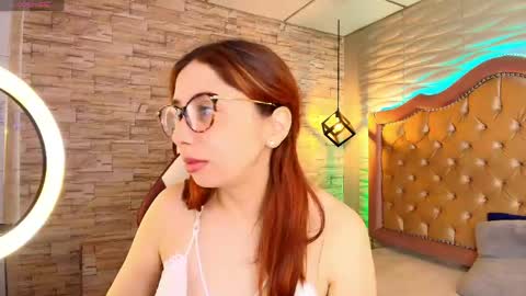 Snapshot of stephaniesun_ chatting on 18, 4, 2026 Stephaniesun online show from 18, 4, 2026