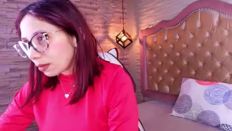 Snapshot of stephaniesun_ chatting on 4, 7, 2026 Stephaniesun online show from 4, 7, 2026