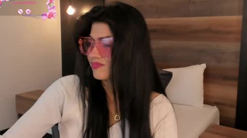 Snapshot of stephanya_ chatting on 23, 4, 2026 S T E P H A N Y A online show from 23, 4, 2026