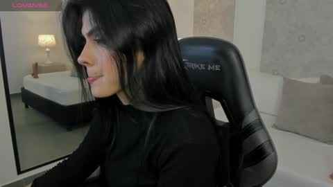 Snapshot of stephanya_ chatting on 24, 6, 2026 S T E P H A N Y A online show from 24, 6, 2026