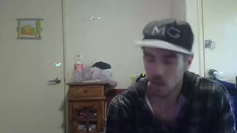 Snapshot of steveaussie chatting on 5, 2, 2025 Australian420 online show from 5, 2, 2025