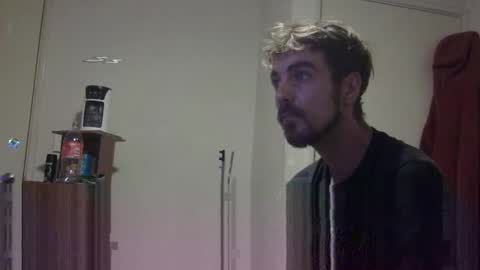 Snapshot of steveaussie chatting on 9, 2, 2025 Australian420 online show from 9, 2, 2025