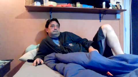 Snapshot of stevefromfrance chatting on 2, 12, 2024 stevefromfrance online show from 2, 12, 2024