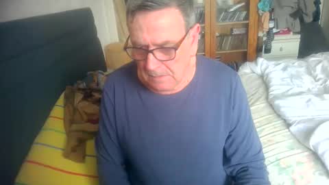 slave for computer control online show from 16, 3, 2026