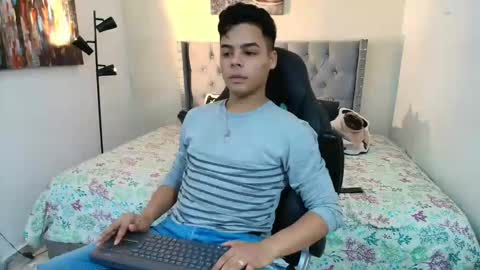 Snapshot of stewart_mateo_ chatting on 21, 10, 2025 stewart online show from 21, 10, 2025