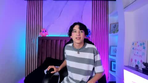 Sthepano  online show from 14, 4, 2026