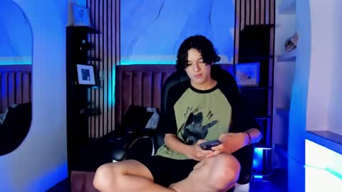 Snapshot of sthepanodimonaco chatting on 9, 6, 2026 Sthepano online show from 9, 6, 2026