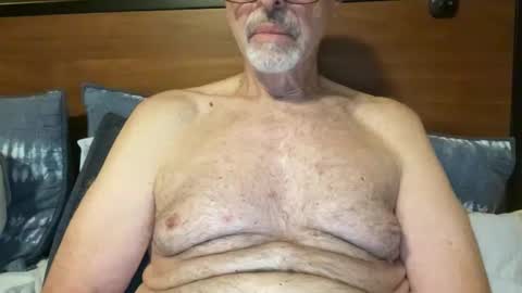 Snapshot of stillbad2 chatting on 18, 12, 2025 Stillbad2 online show from 18, 12, 2025
