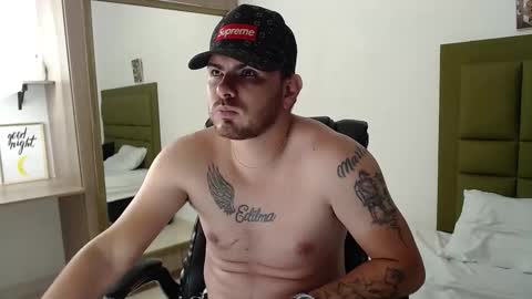 Snapshot of stive_0297 chatting on 5, 1, 2026 stive_0297 online show from 5, 1, 2026