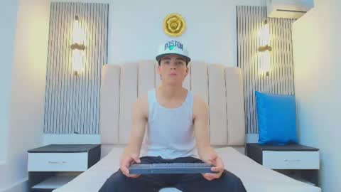 Snapshot of stiven_cooper2 chatting on 17, 6, 2026 stiven_cooper2 online show from 17, 6, 2026