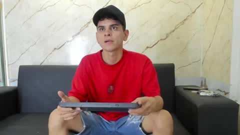 friends online show from 23, 12, 2025