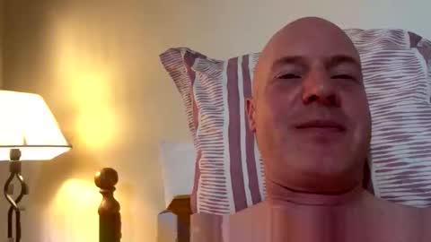 Stoodley22 online show from 2, 4, 2026