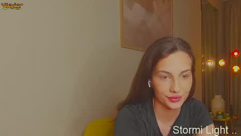 Snapshot of stormi_light chatting on 3, 5, 2026 Stormi online show from 3, 5, 2026
