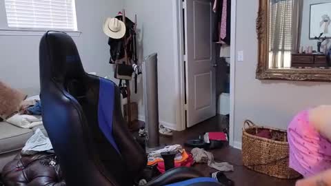 Snapshot of str8whiteboy21 chatting on 12, 9, 2025 str8whiteboy21 online show from 12, 9, 2025