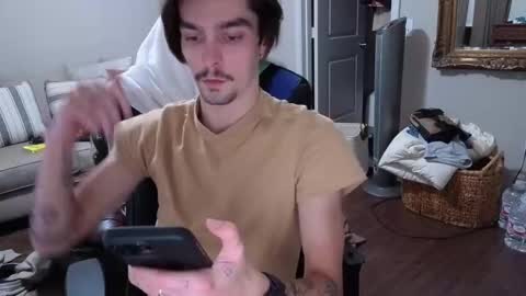 Snapshot of str8whiteboy21 chatting on 22, 9, 2025 str8whiteboy21 online show from 22, 9, 2025