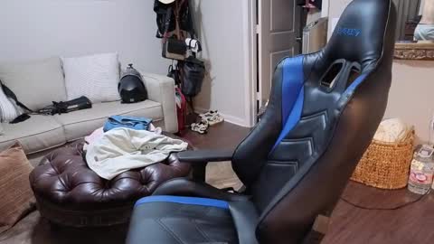 Snapshot of str8whiteboy21 chatting on 23, 9, 2025 str8whiteboy21 online show from 23, 9, 2025