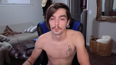 Snapshot of str8whiteboy21 chatting on 27, 9, 2025 str8whiteboy21 online show from 27, 9, 2025