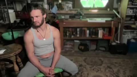 Snapshot of straightishd chatting on 16, 4, 2026 Cowboy Zuhly online show from 16, 4, 2026