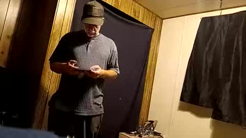 straighttoy online show from 25, 11, 2025