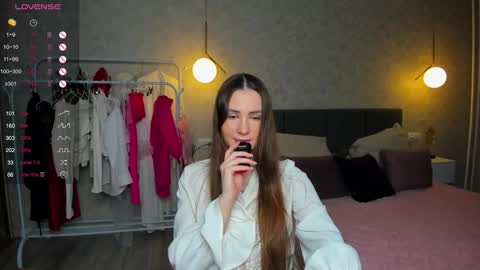 Snapshot of straw_juice chatting on 28, 2, 2026 Laura online show from 28, 2, 2026