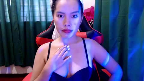 Snapshot of strawberry_ei chatting on 13, 4, 2026 just call me baby online show from 13, 4, 2026