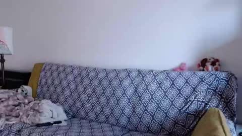 Strawberrylotsacake online show from 19, 11, 2025