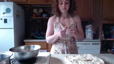 Strawberrylotsacake online show from 25, 11, 2025