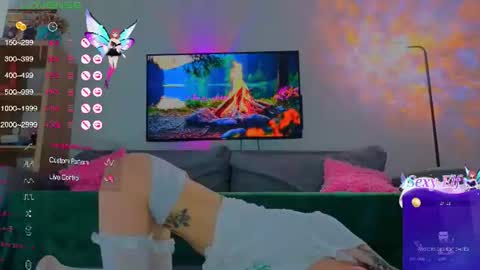 Snapshot of strawberrypie99 chatting on 13, 6, 2026 Tati and Lola online show from 13, 6, 2026