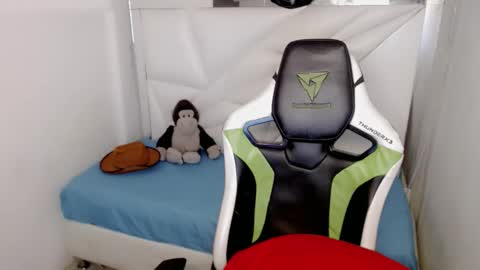 Street online show from 6, 3, 2026