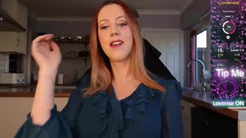 Snapshot of stripmequick chatting on 25, 11, 2025 Amorina online show from 25, 11, 2025