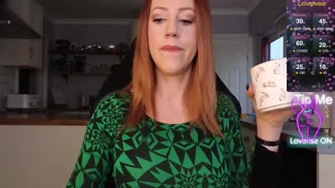 Snapshot of stripmequick chatting on 4, 12, 2025 Amorina online show from 4, 12, 2025