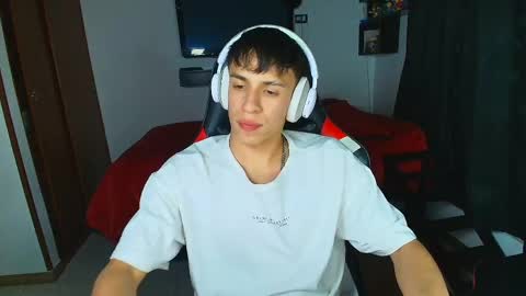 Snapshot of strong_jackxxx chatting on 28, 4, 2026 Daddy Jack online show from 28, 4, 2026
