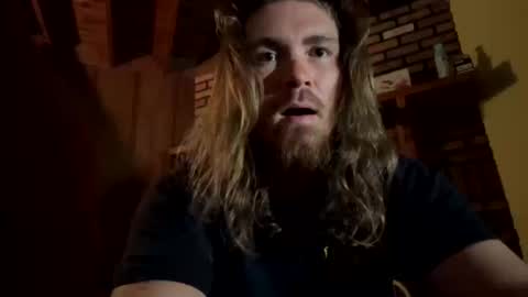 Snapshot of strumie3534336684 chatting on 19, 10, 2025 strumie3534336684 online show from 19, 10, 2025