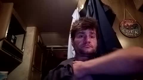 Snapshot of stud_hass chatting on 30, 10, 2025 king of the castle online show from 30, 10, 2025