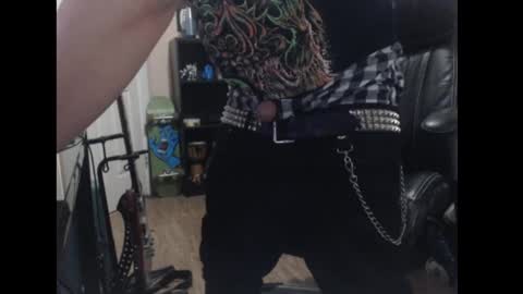 Snapshot of studbeltbro chatting on 1, 2, 2025 studbeltbro online show from 1, 2, 2025